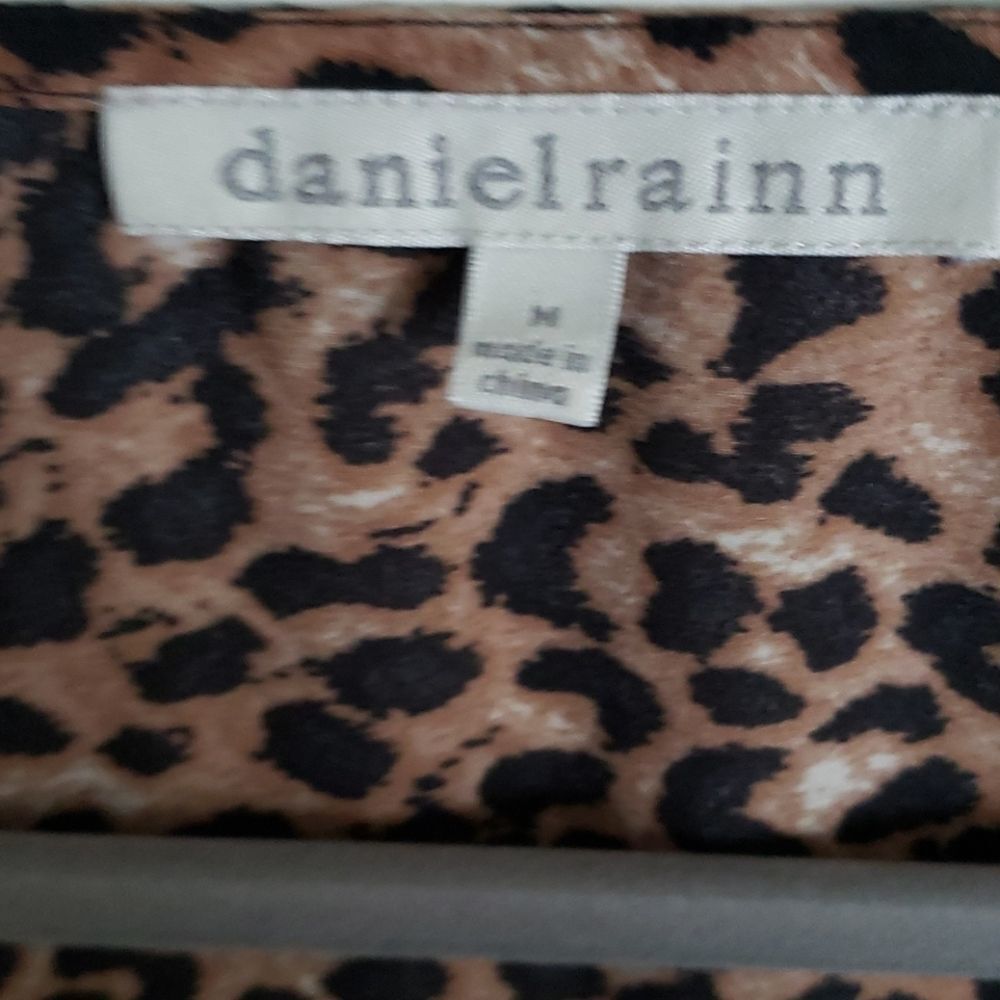 Daniel Rain Cheetah Print Blouse - Picture 4 of 7